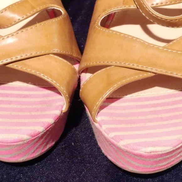 Tommy Hilfiger Pink Striped Wedges SZ 7.5 - Picture 6 of 7